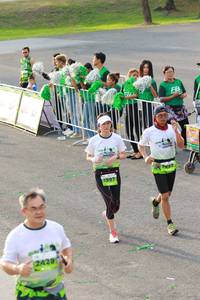 BIB: 1907, 2428
                            <button type="button" onclick="openModal(3550908)" class="btn btn-primary btn-sm float-right btn-popup" data-toggle="modal" data-target=".modal-high-quality">
                        <i class="fas fa-shopping-cart"></i> Add to Cart
                    </button>
                                            <button type="button" onclick="isThisMe(3550908, true)" class="btn btn-success btn-sm float-right btn-popup btn-isme hidden" data-toggle="tooltip" data-placement="bottom" title="นี่คือรูปของคุณใช่ไหม คลิกที่นี่เพื่อเอาเข้าอัลบั้ม">
                        <i class="fas fa-plus"></i> Add to album
                    </button>
                    <button type="button" onclick="isThisMe(3550908, false)" class="btn btn-warning btn-sm float-right btn-popup btn-isnotme hidden">
                        <i class="fas fa-ban"></i> Remove from album
                    </button>